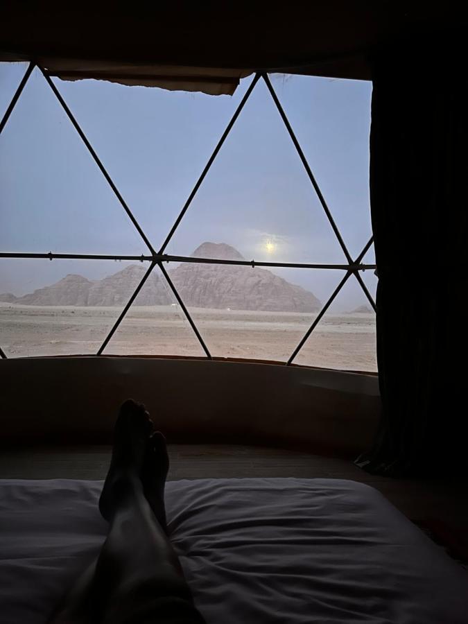 Rum Island Luxury Camp & Bubbles Hotel Wadi Rum Exteriör bild