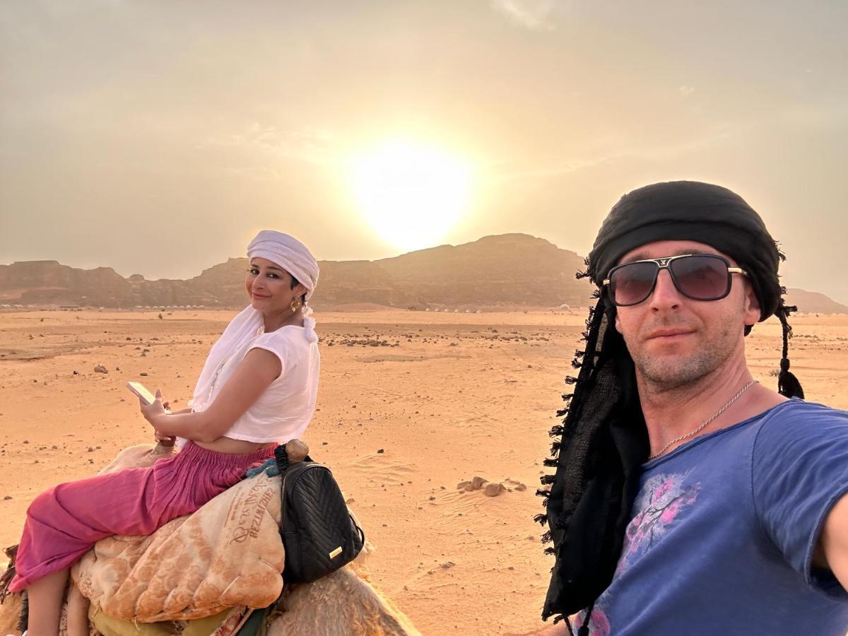 Rum Island Luxury Camp & Bubbles Hotel Wadi Rum Exteriör bild