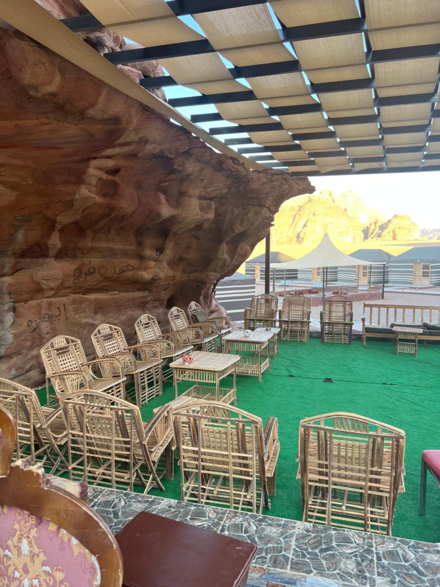 Rum Island Luxury Camp & Bubbles Hotel Wadi Rum Exteriör bild