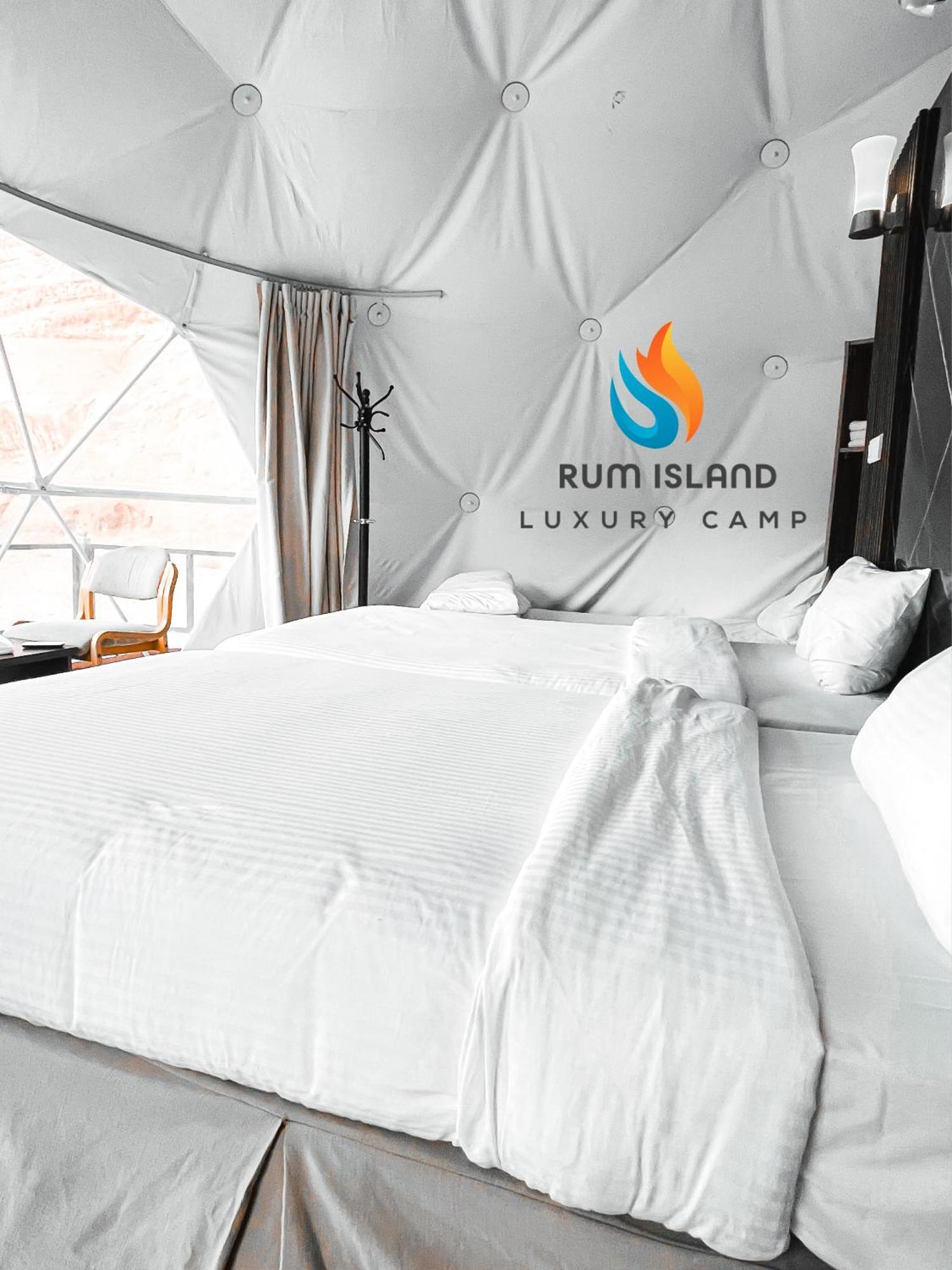 Rum Island Luxury Camp & Bubbles Hotel Wadi Rum Exteriör bild
