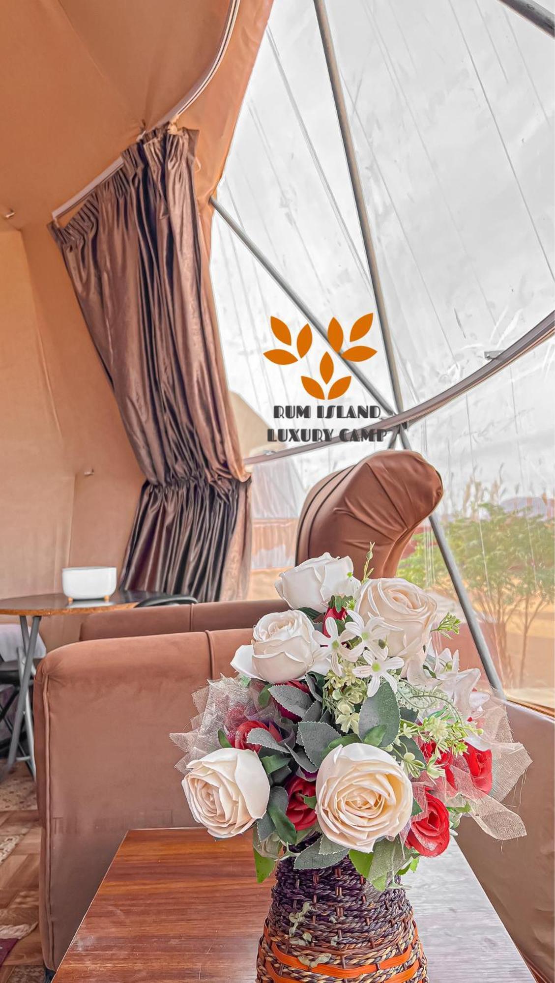 Rum Island Luxury Camp & Bubbles Hotel Wadi Rum Exteriör bild