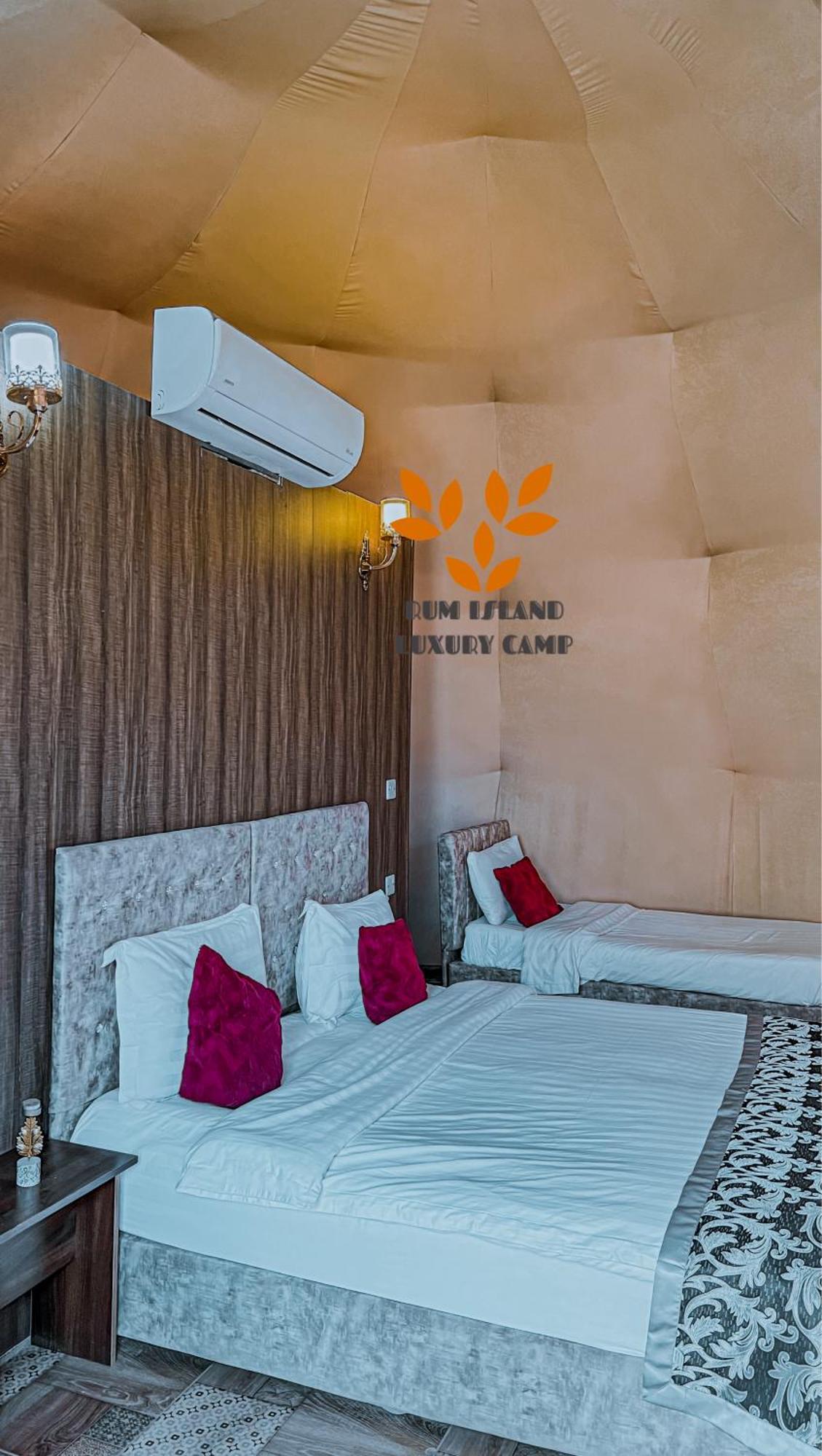 Rum Island Luxury Camp & Bubbles Hotel Wadi Rum Exteriör bild