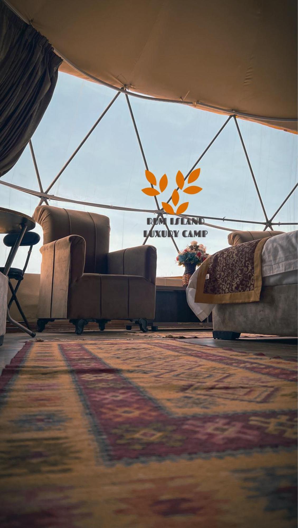 Rum Island Luxury Camp & Bubbles Hotel Wadi Rum Exteriör bild