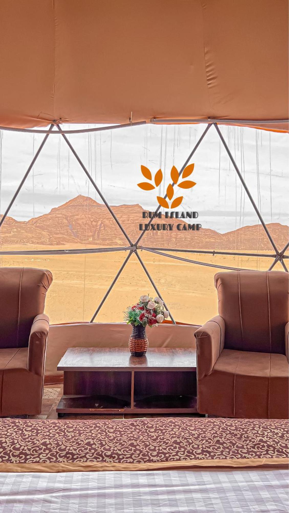 Rum Island Luxury Camp & Bubbles Hotel Wadi Rum Exteriör bild