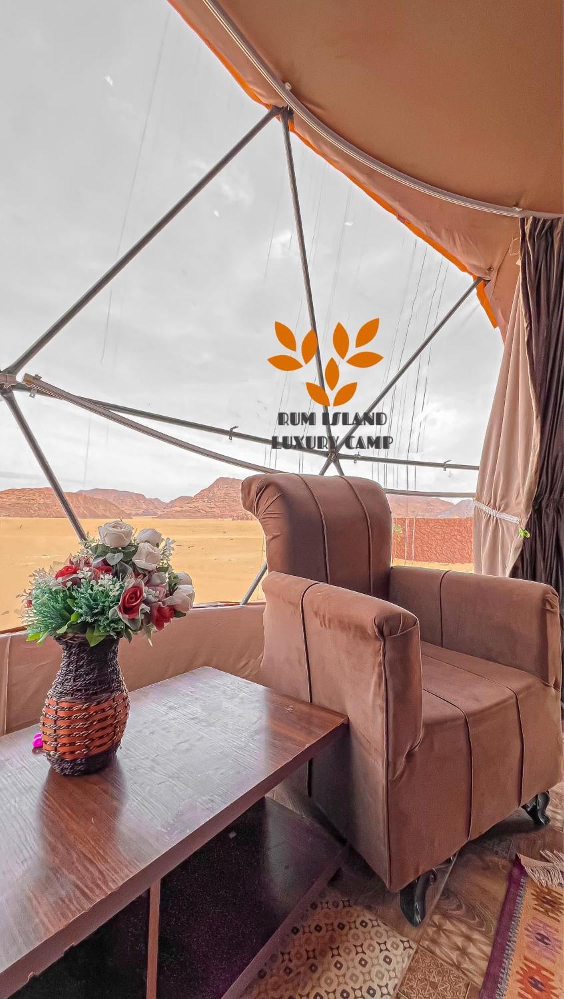 Rum Island Luxury Camp & Bubbles Hotel Wadi Rum Exteriör bild